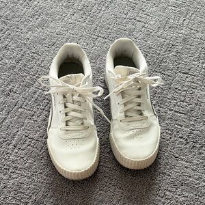 Puma Cream White Low-Top Lace-Up Sneakers